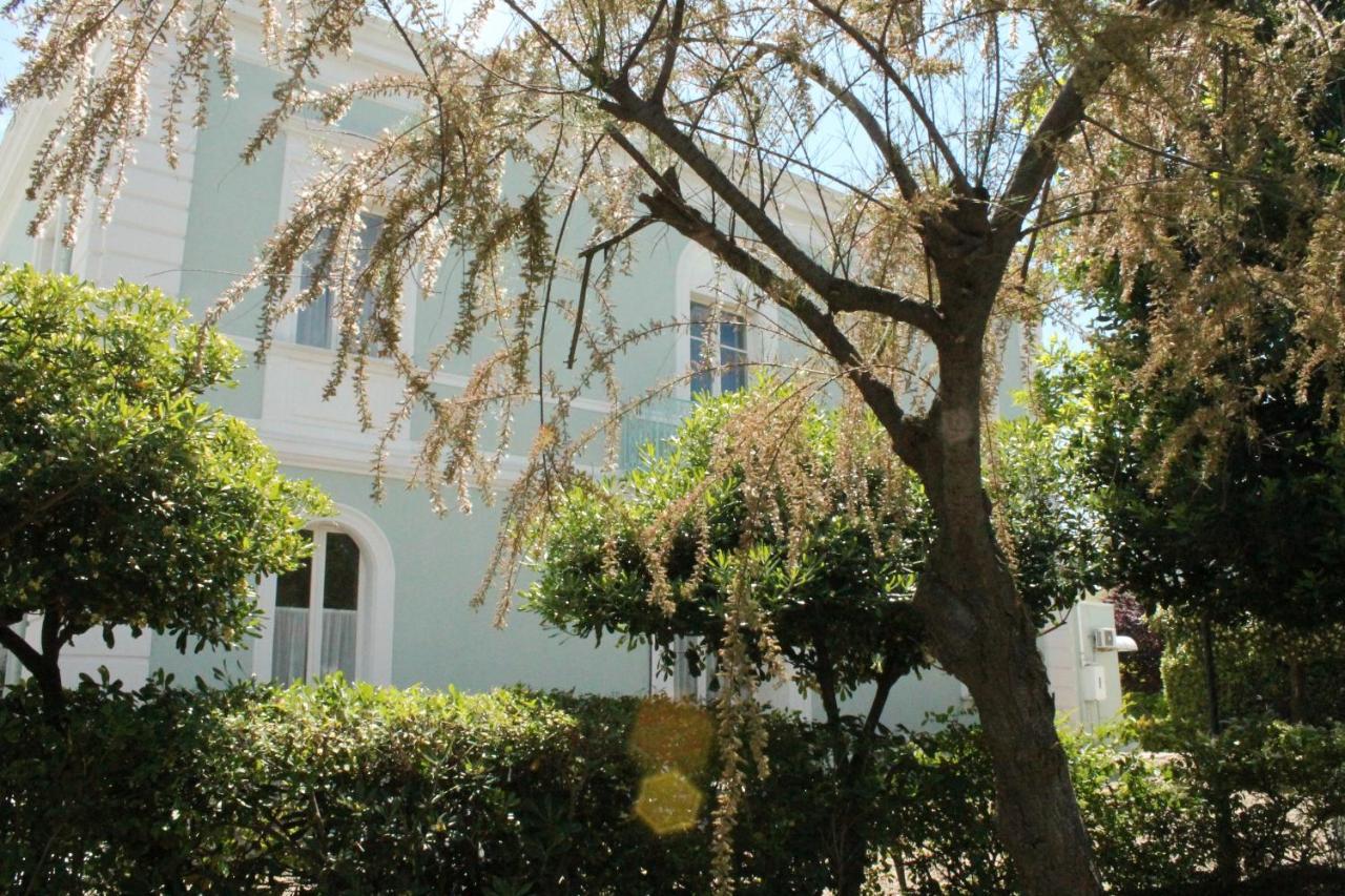 Villa Arlini Pineto Exterior photo