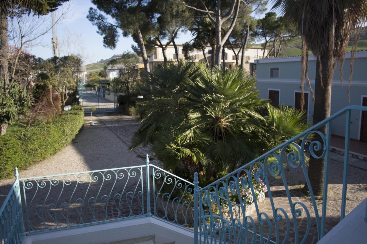Villa Arlini Pineto Exterior photo